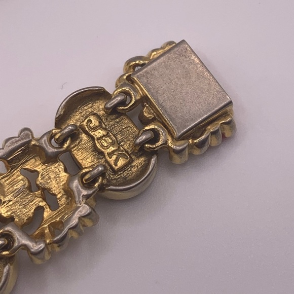 โจ Gorgeous Vintage JBK cameo and precious stones bracelet - Picture 11 of 17